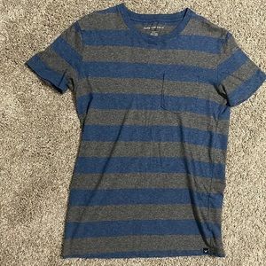 American Eagle t shirt stripes (small)